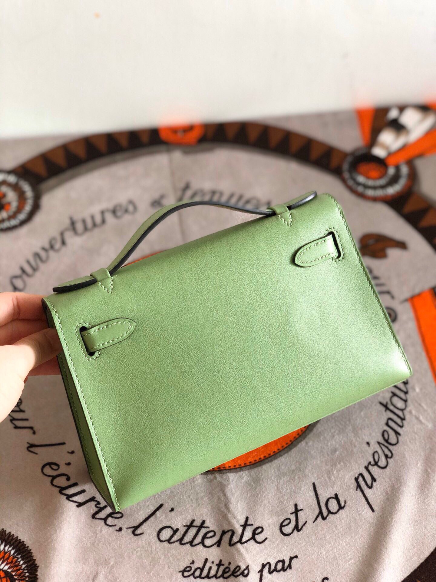 에르메스 미니 켈리백22 아보카도그린 금장 스위프트